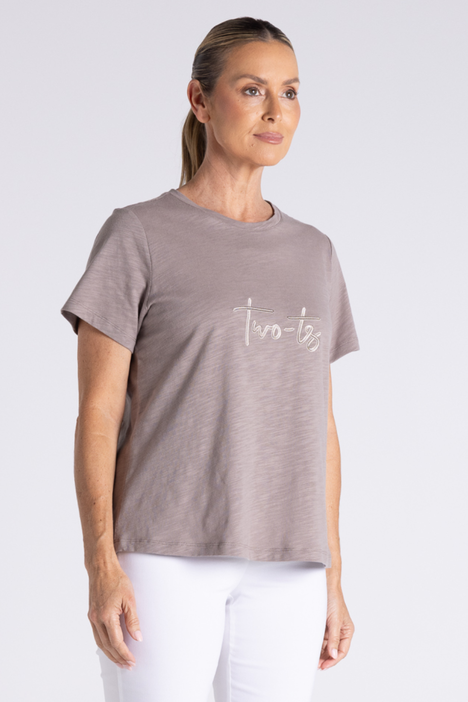 Two T's Crew Neck T-Shirt with Embroidered Logo in Dove