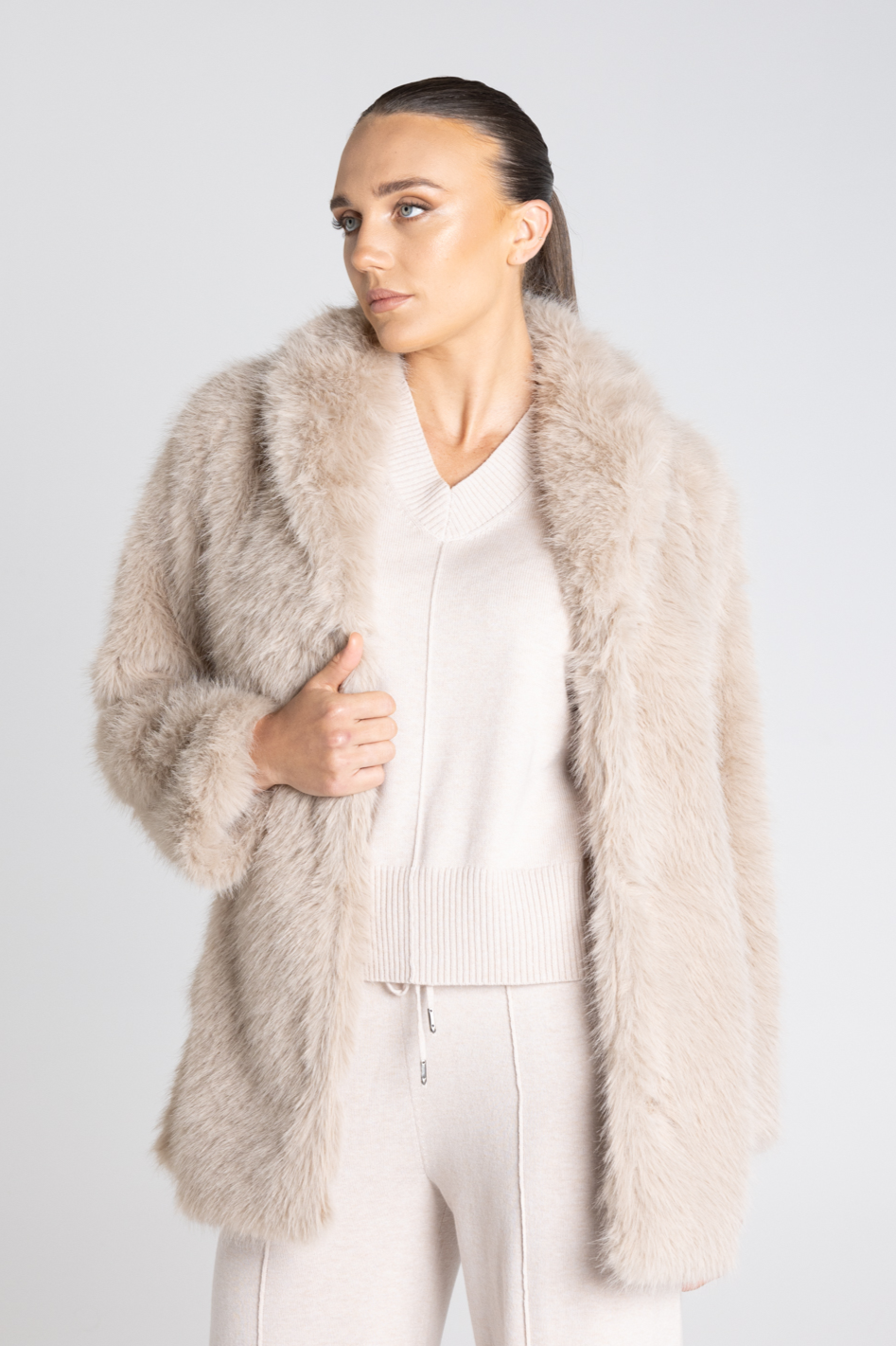 Two T's Faux Fur Coat in Oat