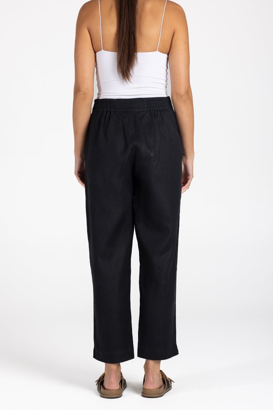Two T's Linen 7/8 Pant in Black