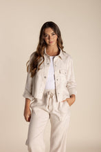 Load image into Gallery viewer, Two T&#39;s Linen Shirt Jacket
