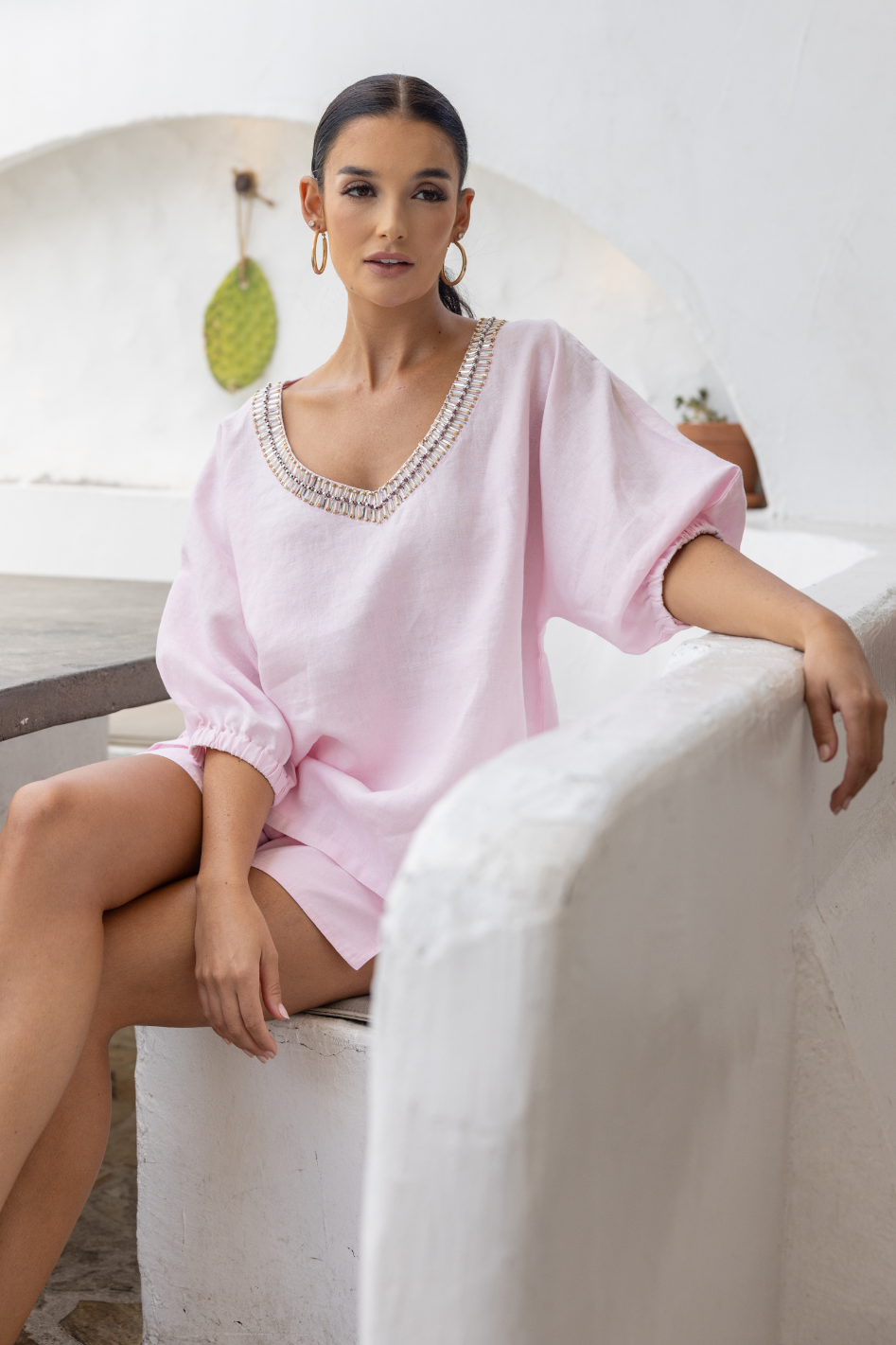 Two T's Linen V-Neck Beaded Top in Pink