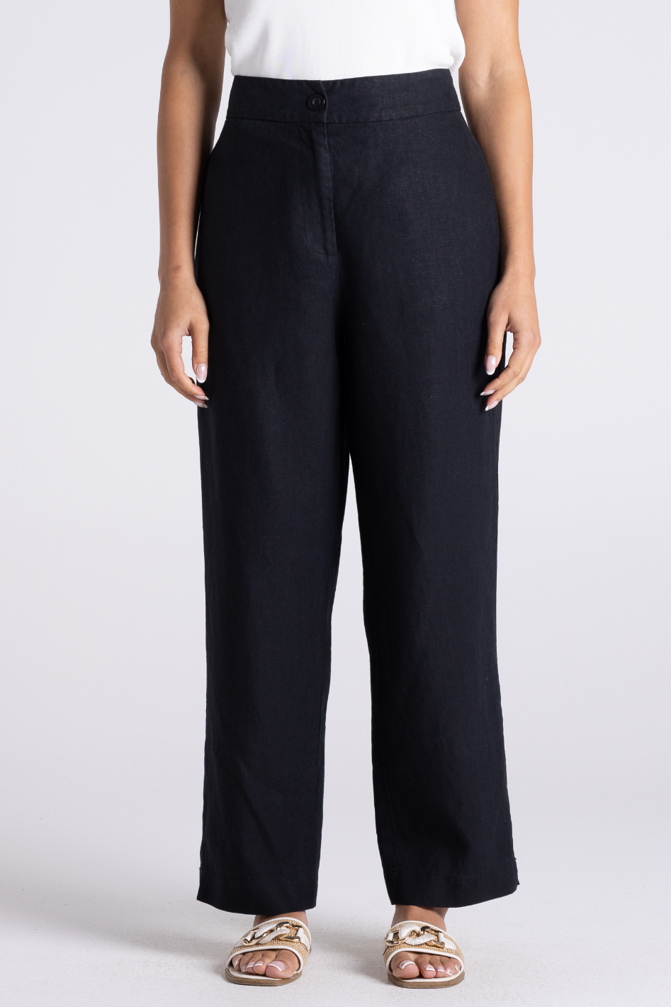 Two T's Luna 7/8 Linen Pant in Black