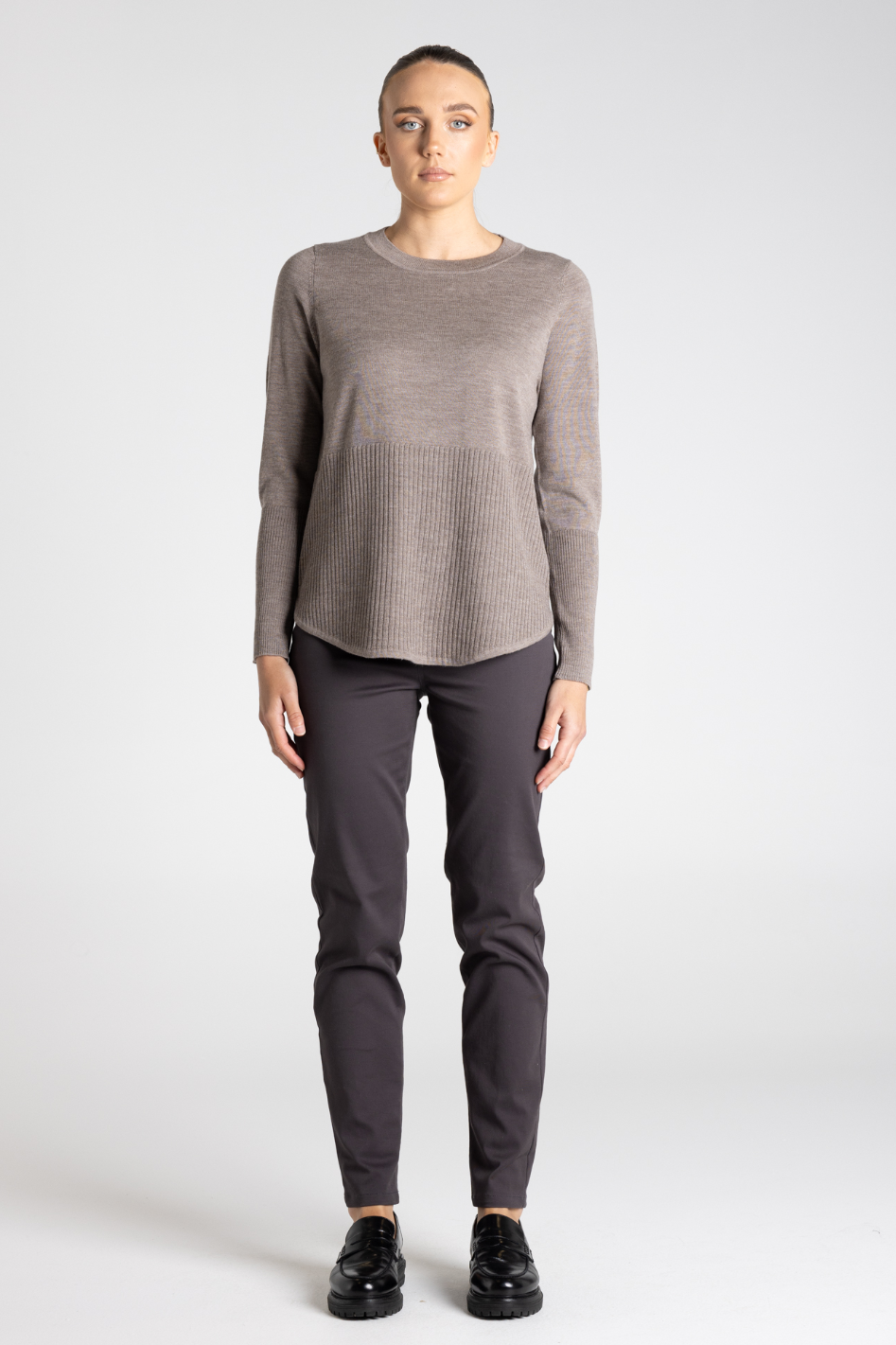 Two T's Merino Scoop Rib Hem Knit in Buff