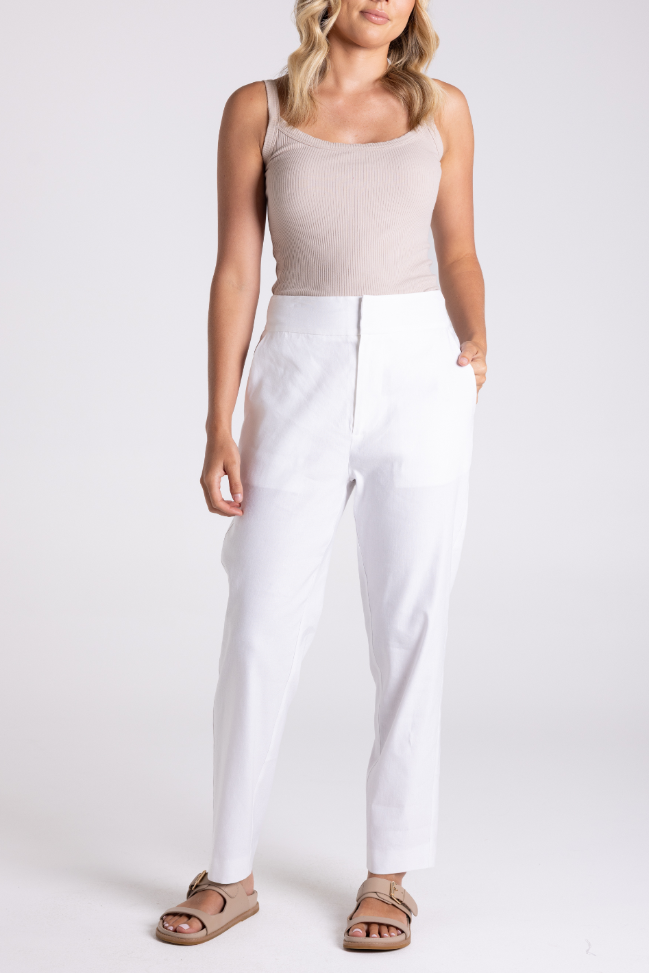 Two T's Linen Viscose 7/8 Pant in White