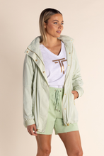 Load image into Gallery viewer, Two T&#39;s Spray Jacket in Soft Green
