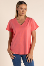 Load image into Gallery viewer, Two T&#39;s V Neck T-Shirt in Coral
