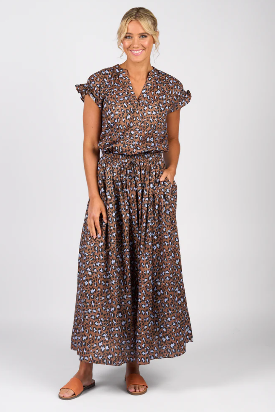 Vassalli Dropped Shoulder Printed Top and Elastic Waist Skirt in Nala