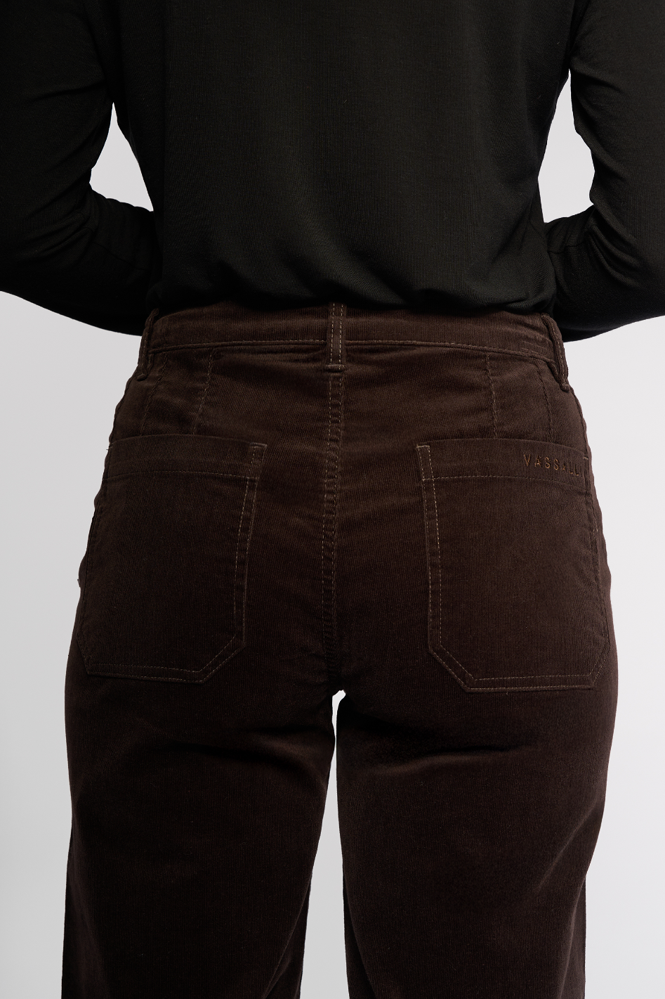 Vassalli Market Cord Pant | Straight Ankle Grazer | Walnut | 5039