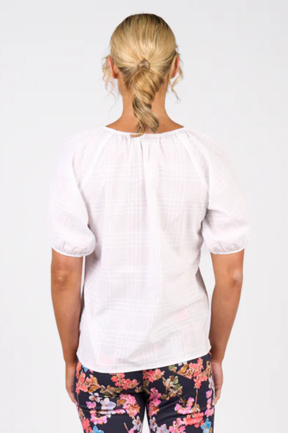 Vassalli Plain V Neck Top | White Check | 4454