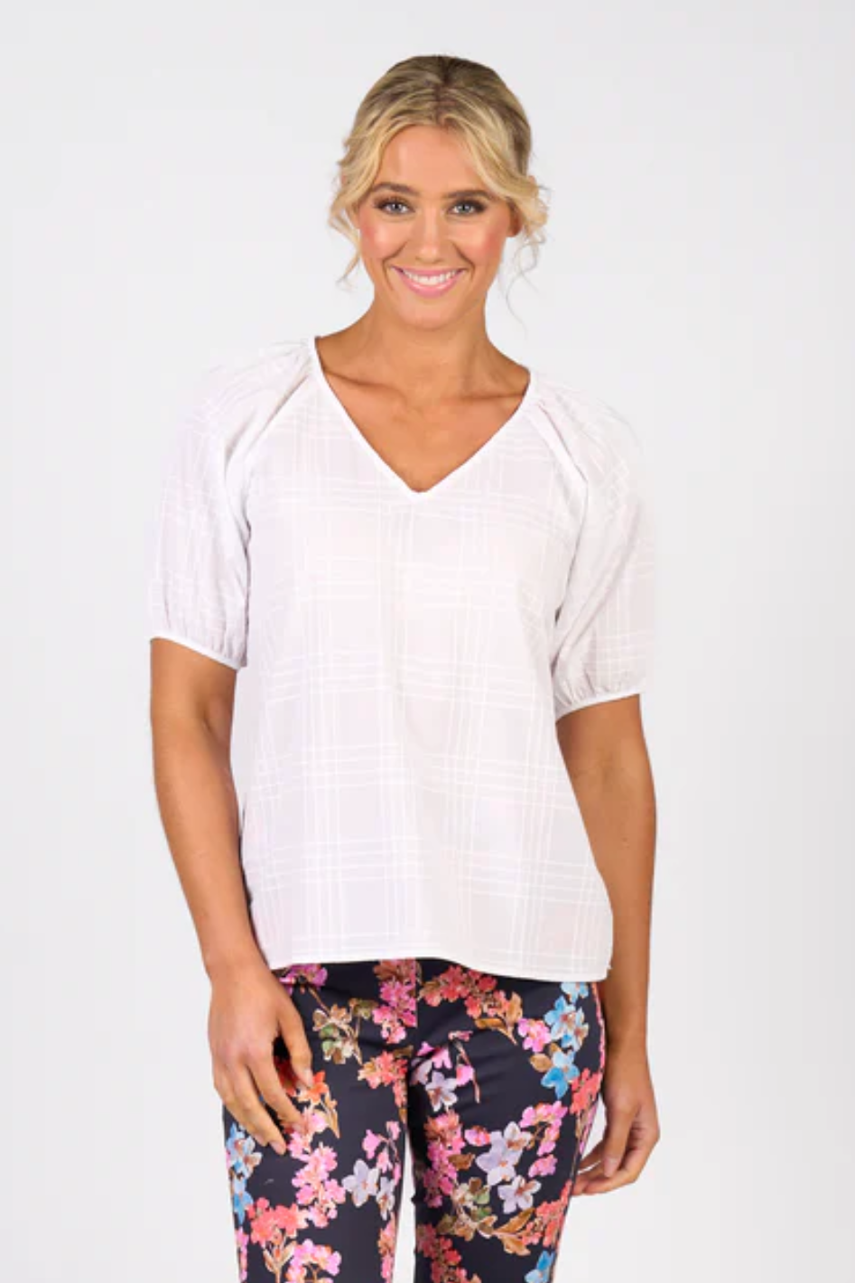 Vassalli Plain V Neck Top | White Check | 4454