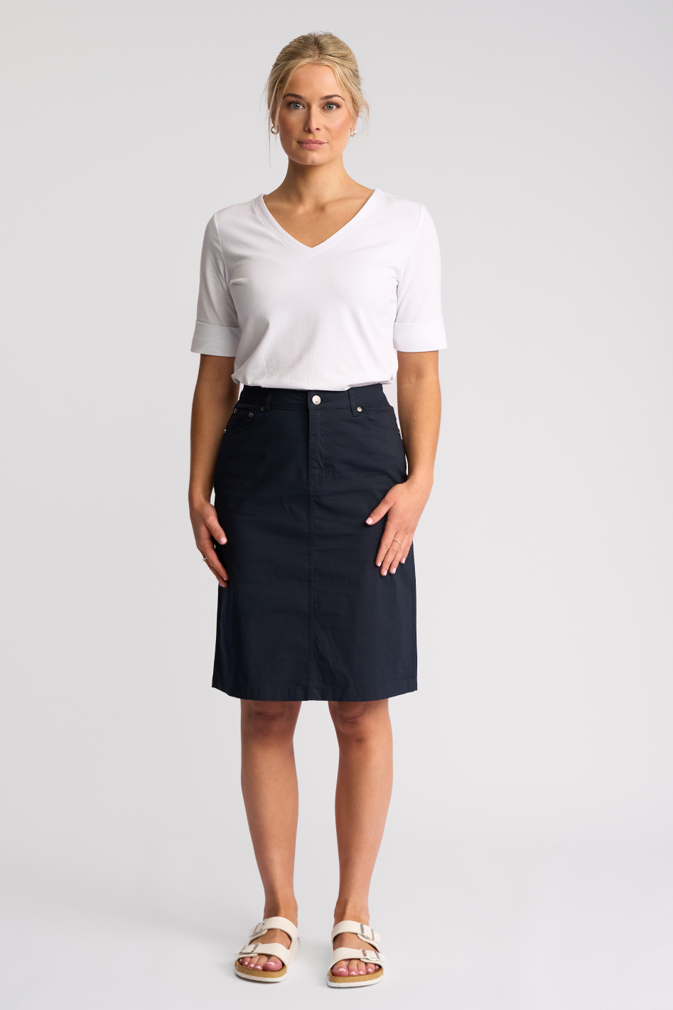 Vassalli Poppy Poplin Skirt in Navy