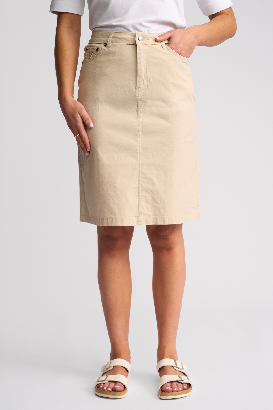Vassalli Poppy Poplin Skirt in Sand
