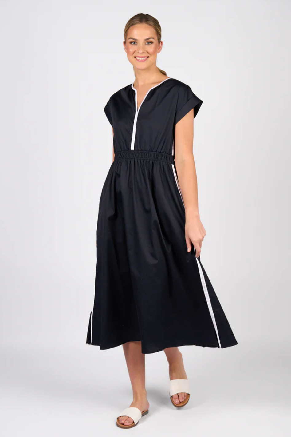 Vassalli V Neck Shirred Waist Dress with Contrast Trim in Ink/White
