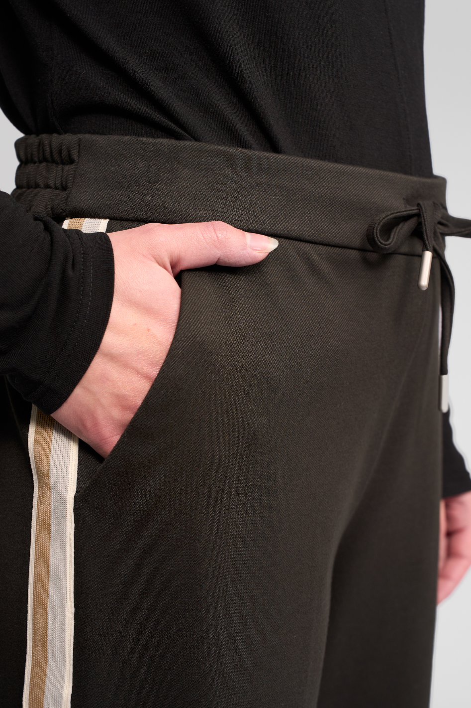 Vassalli Weekend Knit Pant | Wide Leg | Dark Hunter | 5006