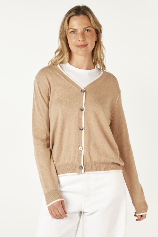 Zaket and Plover Essential V Cardi | Oat
