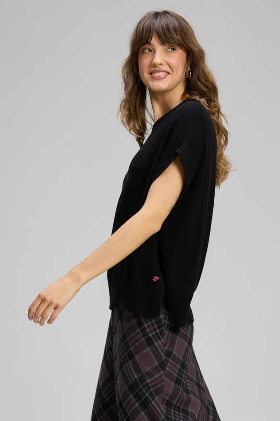 Zaket and Plover Sleeveless Crew Essential in Black