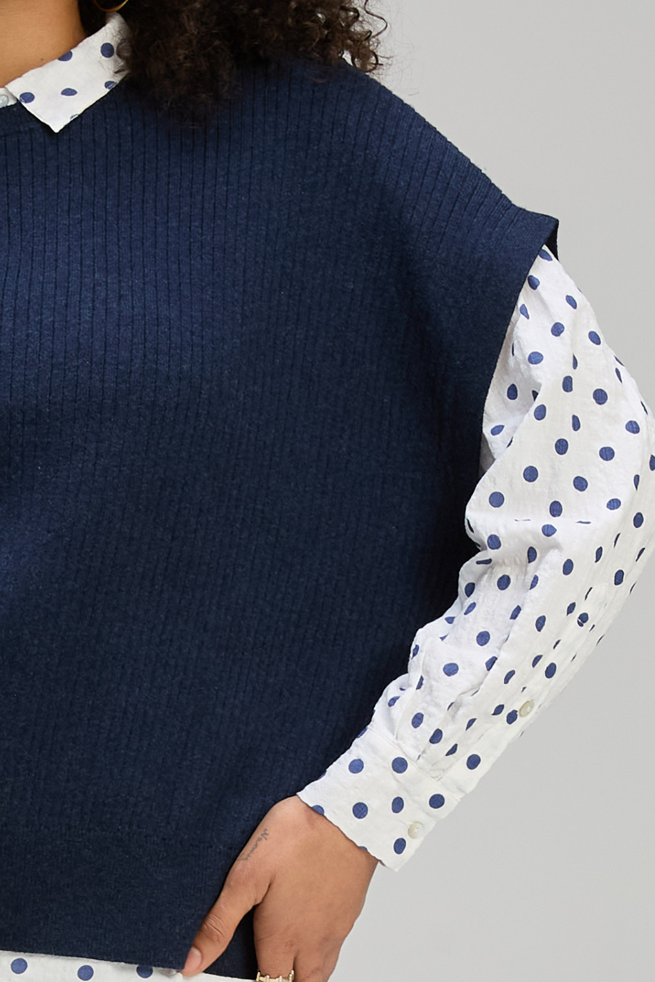 Zaket and Plover Sleeveless Crew Essential 