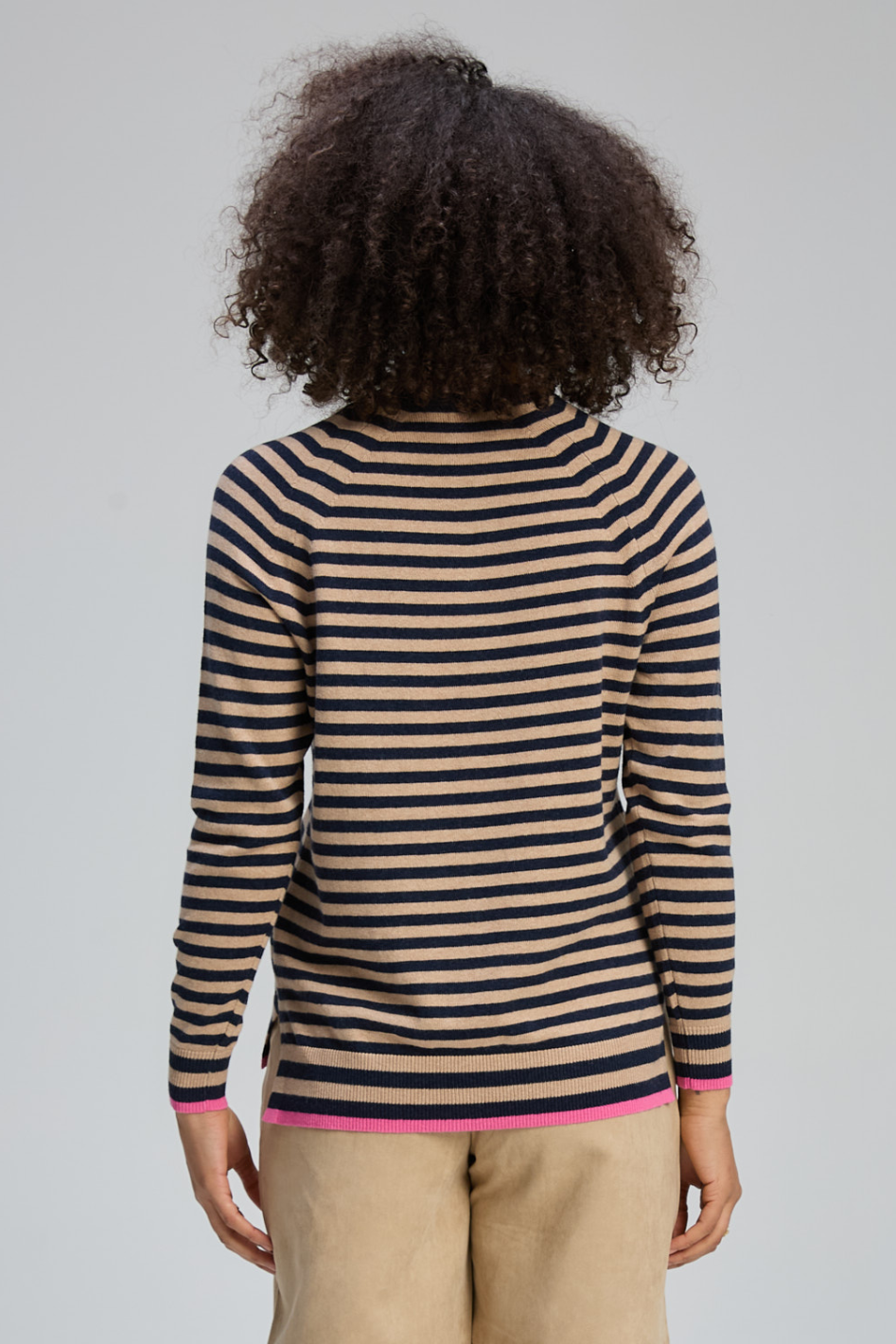 Zaket and Plover Stripe V Essential 