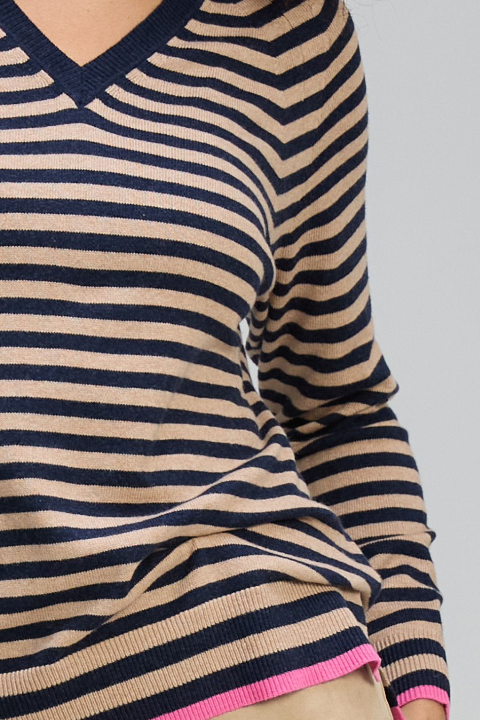 Zaket and Plover Stripe V Essential 