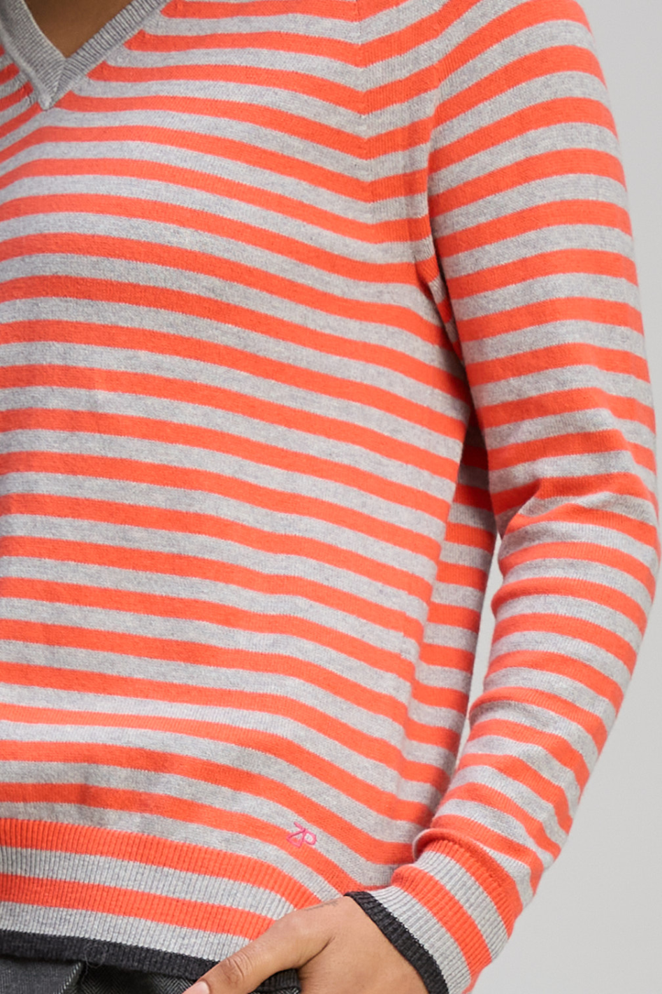 Zaket and Plover Stripe V Essential 