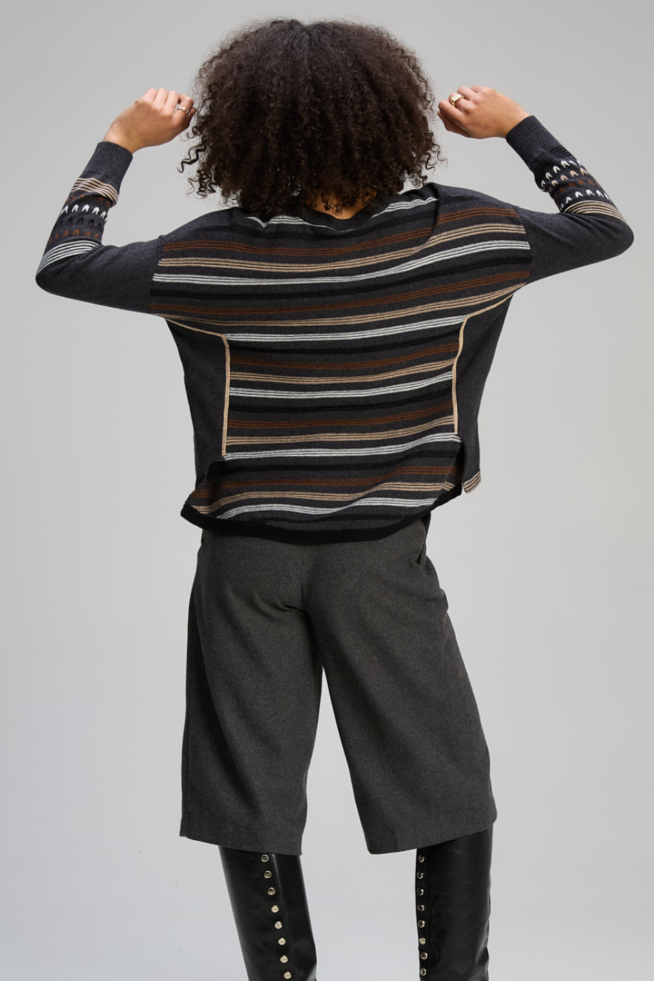 Zaket and Plover Textured Swing Jumper in Charcoal