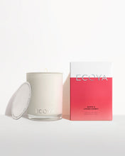 Load image into Gallery viewer, Ecoya Madison Candle 400g in Guava &amp; Lychee Sorbet
