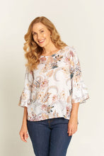 Load image into Gallery viewer, Goondiwindi Cotton Patricia Blouse in Linen Natural Print
