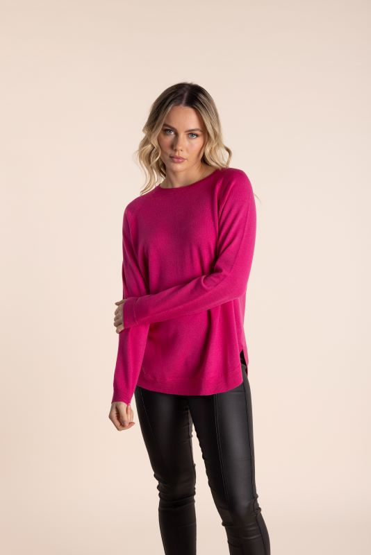 Two T's Merino Scoop Hem Crew